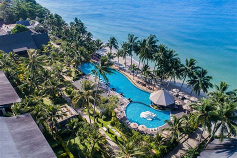 THE 10 CLOSEST Hotels to White Sand Beach .